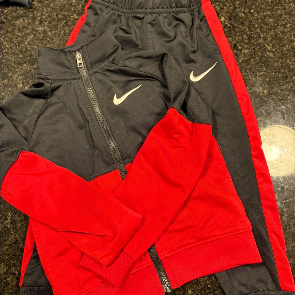 Nike Sweatsuit